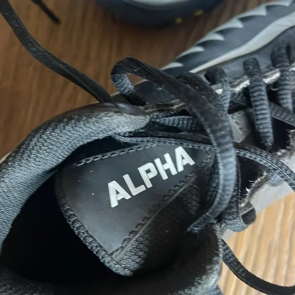 Nike Alpha black & gray size 2.5Y cleats. Used but really good condition! - Picture 9 of 11